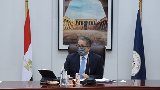 وزير السياحة يترأس اجتماع مجلس إدارة المجلس الأعلى للآثار |صور