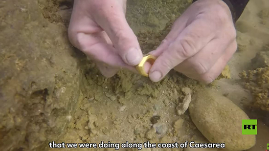 فيديو .. تقرير روسي : هيئة الآثار باسرائيل عثرت على حطام سفينتين من العصر الروماني في مياه المتوسط 
