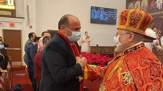  قنصل مصر بشيكاغو يشارك الكنيسة باحتفالات عيد الميلاد