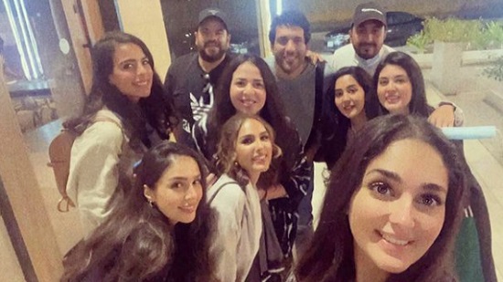 صور إيمي سمير غانم تخرج من عزلتها وتلتقي أصدقائها وحسن الرداد في السعودية