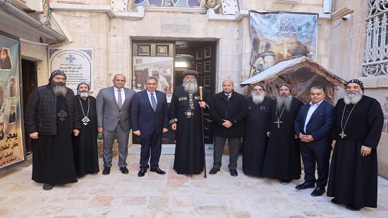  سفير مصر بفلسطين يتفقد كنيسة القيامة مع مطران الكرسى الاورشليمى 