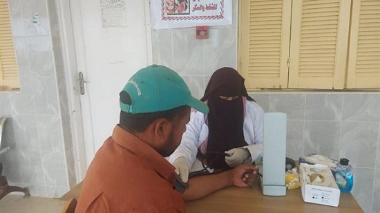 الصحة تطلق قافلة طبية مجانية لخدمة أهالي حلايب.. وفحص 156 حالة