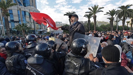 تظاهرة ضدّ الرئيس التونسي في شوارع العاصمة