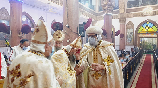 الأنبا أنجيلوس يترأس قداس عيد الغطاس بكنيسة مارجرجس بشبرا
