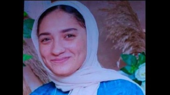 المتهم بقتل الطالبة روان الحسيني يمثل جريمته تحت حراسة الشرطة