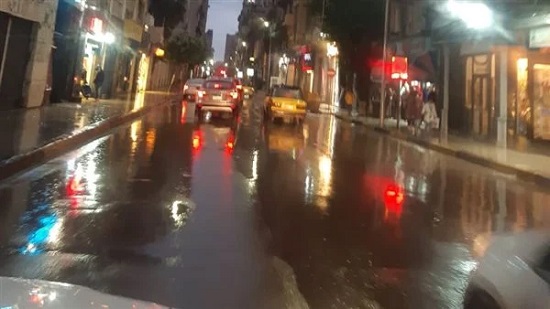 استنفار بأحياء الإسكندرية لمتابعة تصريف مياه الأمطار
