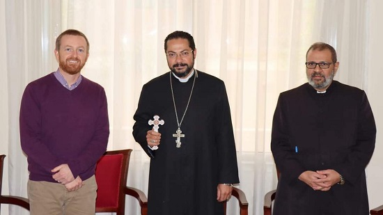  الأنبا باخوم يلتقي ممثل هيئة الإغاثة الكاثوليكية بمصر