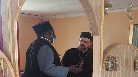  اسقف كينيا : غزو كاهن روسي لكنيسة تابعة بطريركية الإسكندرية وسائر أفريقيا