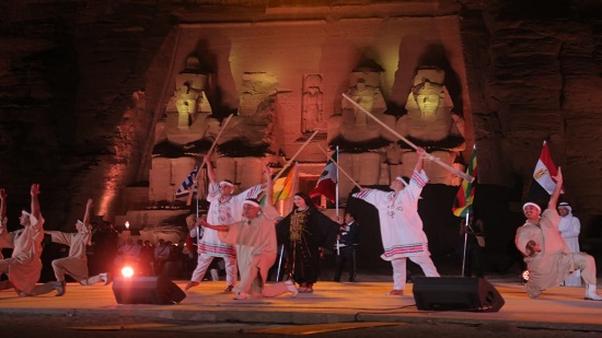  شاهد.. ظاهرة تعامد الشمس على معبد أبو سمبل وختام فعاليات مهرجان أسوان الدولي للثقافة والفنون