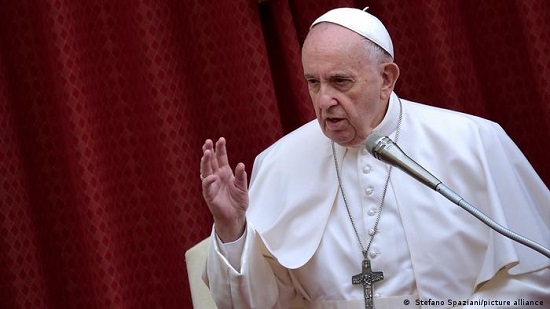  البابا فرنسيس: فلنرافق الشعب الأوكراني الذي يعاني تحت القصف