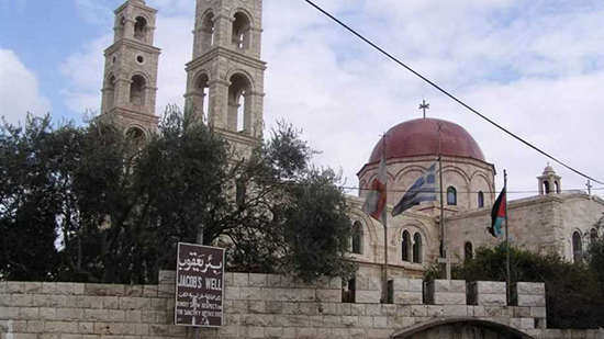 اعتداء جديد على دير بئر يعقوب المسيحي في نابلس