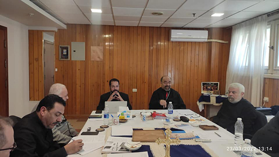 البطريرك ابراهيم اسحق يجتمع بمجلس المشورة لكهنة الإيبارشية البطريركية 