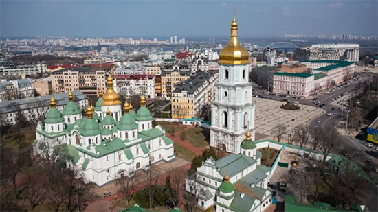 من بينها كاتدرائية القديسة صوفيا.. اليونسكو تحذر من تدمير المواقع التاريخية بأوكرانيا