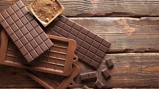 هل تناول الشوكولاتة بالحشيش يسبب الإدمان وما تأثيرها على الجسم
