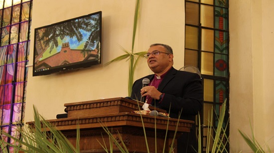  رئيس الإنجيلية يشارك في احتفال أحد السعف بالكنيسة الإنجيلية الثانية بأسيوط 