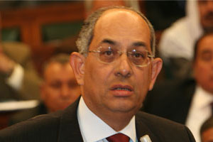 الدكتور" بطرس غالي"، وزير المالية المصري 