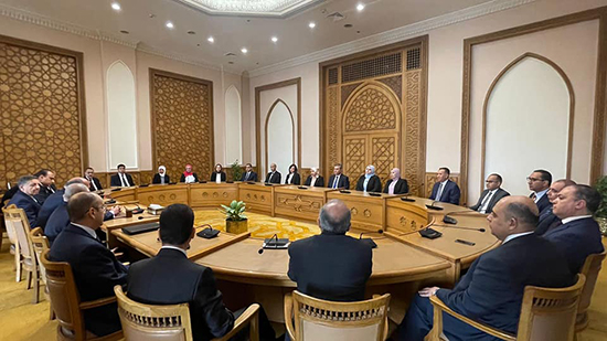 وزير الخارجية يلتقي المُلحقين الإداريين المرشحين للعمل بالبعثات المصرية بالخارج