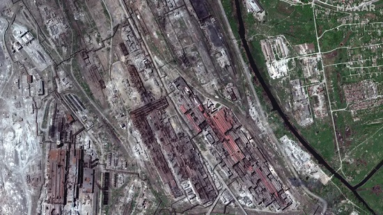 صورة فضائية تظهر حجم الدمار بمصنع أزوفستال