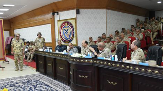 وزير الدفاع يشهد مشروع (صمود - 1) الذى تنفذه قيادة قوات شرق القناة لمكافحة الإرهاب