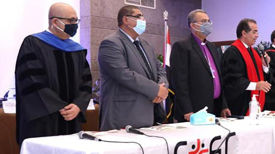 كليَّة اللاهوت الإنجيليَّة في القاهرة تحتفل بتخرُّج الدُّفعة 151