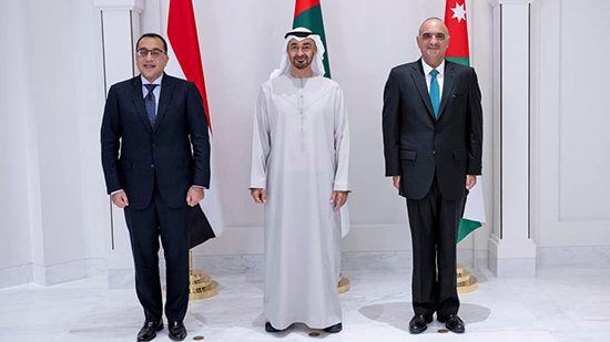  رئيس دولة الإمارات العربية المتحدة يستقبل رئيسى وزراء مصر والأردن