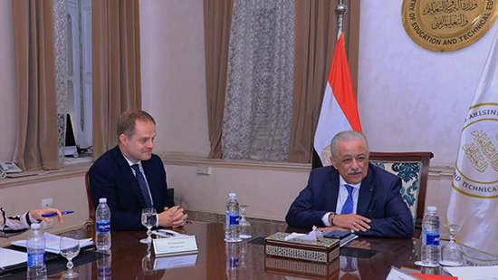 وزير التعليم يلتقي السفير البريطاني بالقاهرة لمناقشة التعاون المشترك في تطوير التعليم