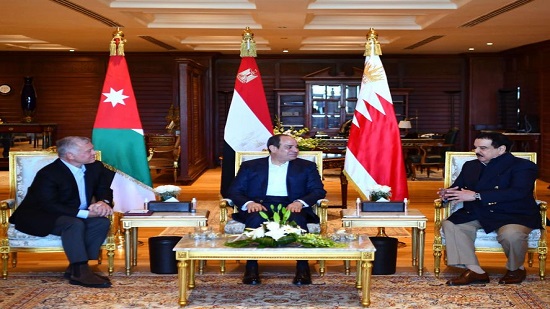 الرئيس السيسي يؤكد تطلع مصر إلى تعزيز التعاون البناء مع البحرين والأردن