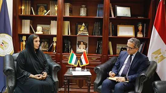  العناني يبحث مع سفيرة الإمارات بالقاهرة تعزيز أوجه التعاون في القطاع السياحي