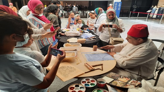 ورشة للأطفال عن صناعة ورق البردي والفنون المرتبطة به بالمتحف القومي للحضارة المصرية