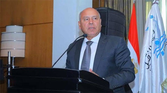 عمرو أديب: وزير النقل يتعهد بحل مشاكل طريق الساحلي الدولي