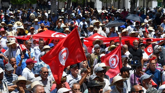  دستور تونس الجديد.. اتحاد الشغل يترك حرية التصويت لمنتسبيه