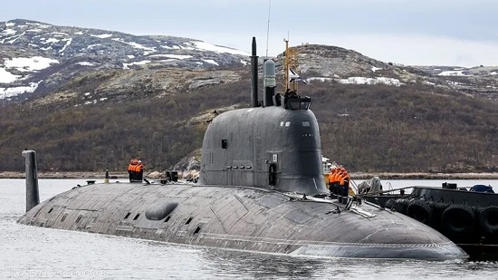 الخبراء الروس باشروا باختبار الغواصة النووية كراسنويارسك