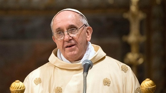 البابا فرنسيس يلمح للتخلي عن الخدمة البطرسية