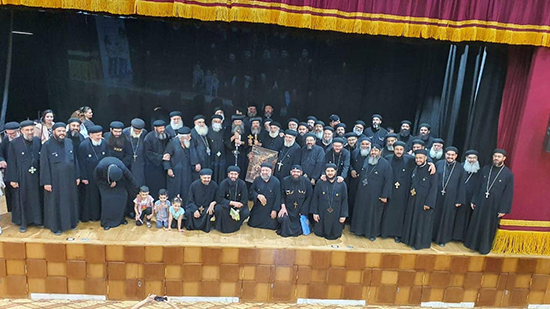 لقاء مجمع الكهنة وافتتاح مسرح جديد بإيبارشية منفلوط