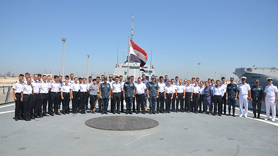  القوات البحرية تنظم زيارات لعدد من السفن البحرية للدول الصديقة والشقيقة خلال إنتظارها بقاعدة الأسكندرية البحرية