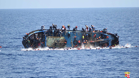 صدمة.. وفاة 6 أطفال جوعًا من مركز أبنوب بأسيوط أثناء هجرة غير شرعية بمركب لإيطاليا