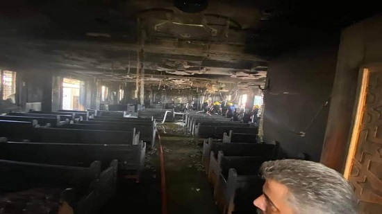  فيديو .. السيطرة على حريق كنيسة الانبا بيشوي بالمنيا الجديدة ...  والتلفيات كثيرة 