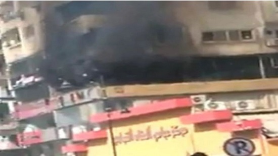 اندلاع حريق ضخم بمحل تجارى فى عباس العقاد بمدينة نصر ما اسفر عن توقف الحركة المرورية 