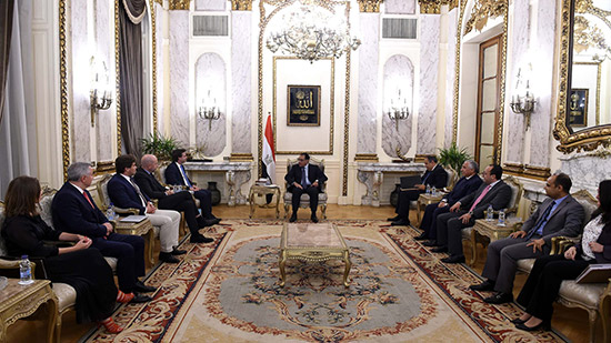 رئيس الوزراء يؤكد حرص مصر على تعزيز العلاقات الثنائية مع مولدوفا على الصعيدين السياسي والاقتصادي