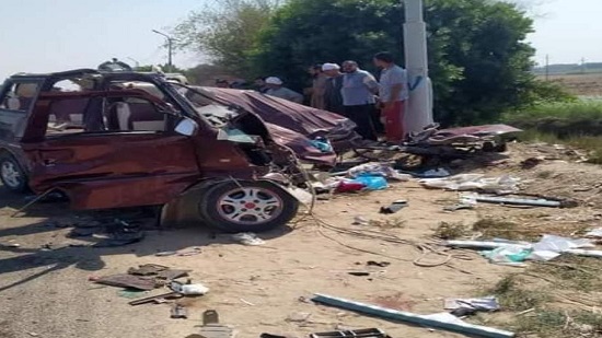 مصرع ٣ اشخاص واصابة ٥ اخرون في حادث تصادم ٤ سيارات بسوهاج 