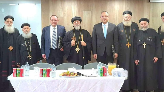 السفير المصري باستراليا يزور الكنيسة القبطية بسيدنى