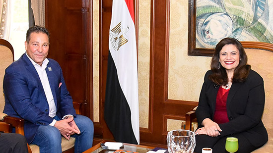 وزيرة الهجرة تلتقي مستثمرًا مصريًا بالخارج 