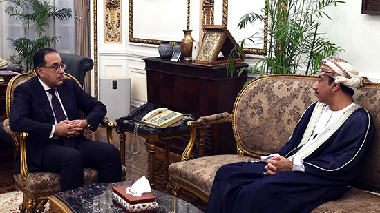 مدبولي يلتقي سفير عمان بالقاهرة للتحضير للاحتفال بمرور 50 عامًا على العلاقات المصرية العُمانية