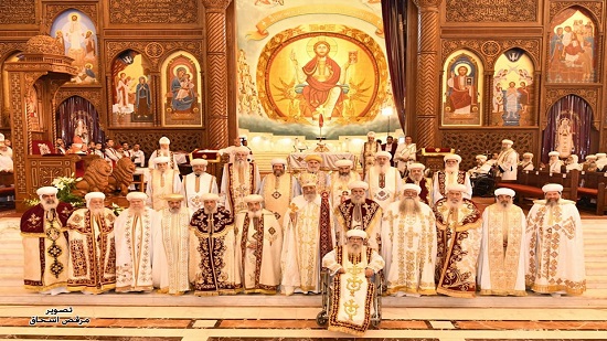 بيد قداسة البابا رسامة ١١ مطرانًا 