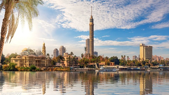مصر تتوقع نمو اقتصادها 5 بالمئة للسنة المالية الحالية