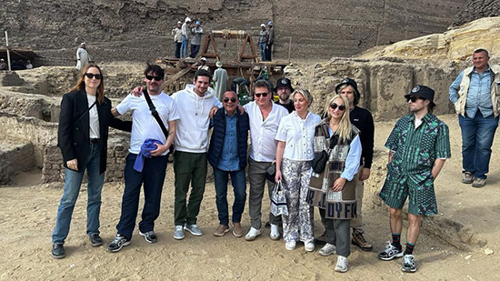 مسئولي دار الأزياء الفرنسية ديور وعدد من المؤثرين والمدونين العالميين في زيارة لمنطقة آثار سقارة