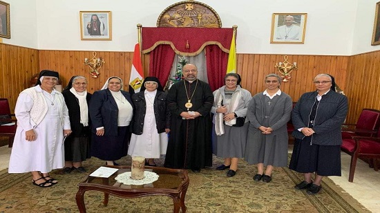 البطريرك ابراهيم إسحق يشيد بالخدمات التي تقدمها الرهبانيات النسائية بمصر للكنيسة الكاثوليكية وللمجتمع