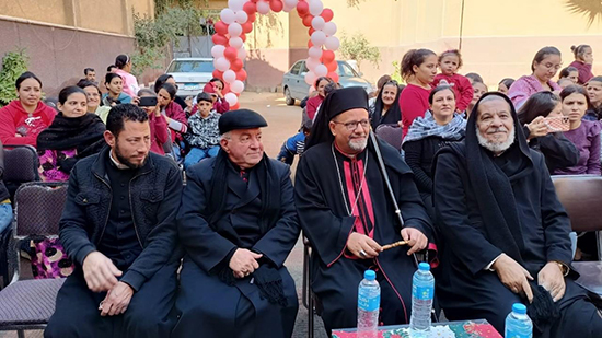  الأنبا بشارة يشارك في حفل عيد الميلاد بحضانة القديس يوسف بمنهري