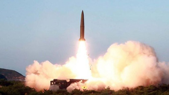 كوريا الشمالية تطلق ثلاث صواريخ باليستية باتجاه اليابان