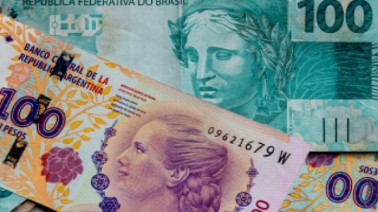  البرازيل والأرجنتين تعتزمان تبني عملة نقدية موحدة
